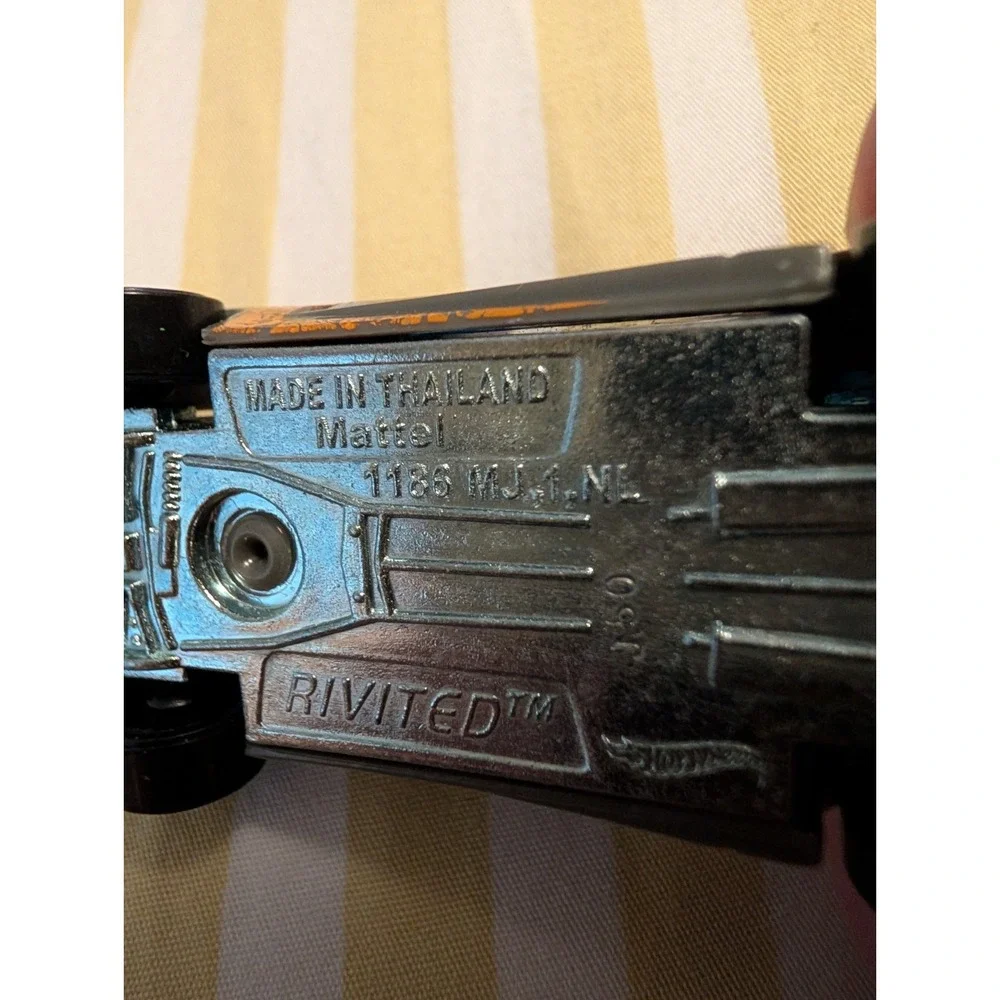 Hot Wheels Gray RIVITED Guardians of the Galaxy Vol 2 Drax Diecast Car 2017
